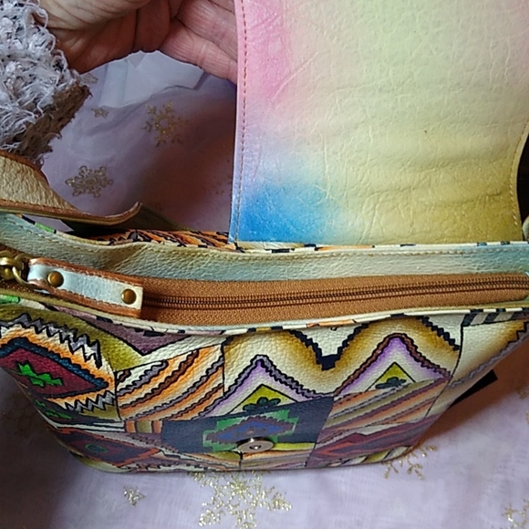 Colorful Geometric Shoulder Bag - Picture 5 of 5